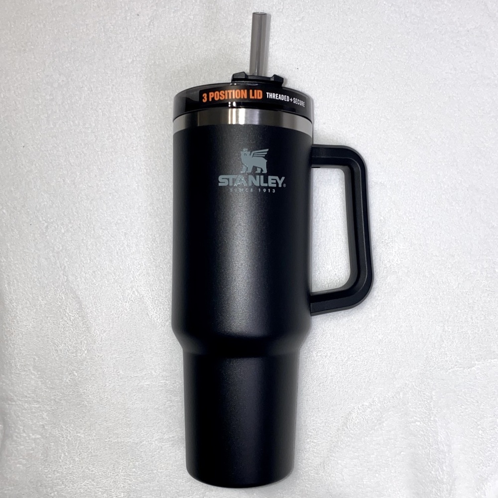 *NEW* BNIB Matte Black Stanley Quencher 40oz Tumbler Cup
